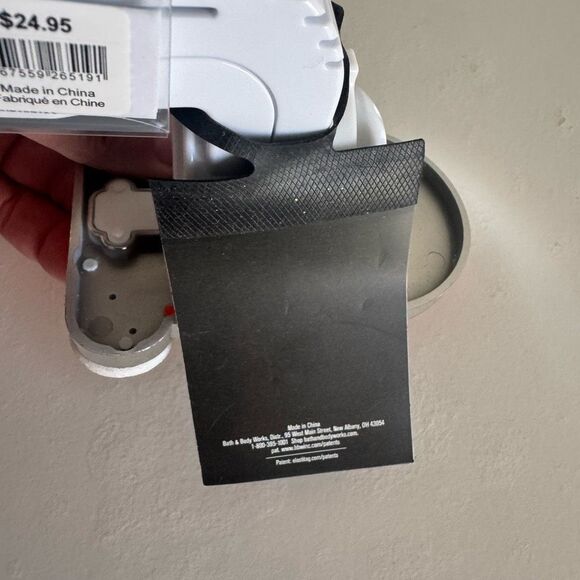 Bath & Body Works Neon Rainbow Nightlight Wallflowers Plug In - Picture 5 of 8